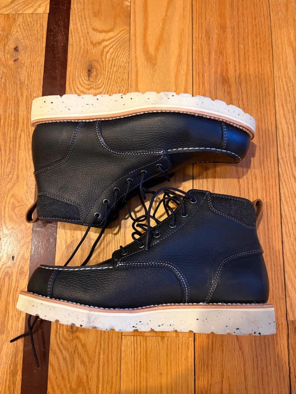 Irish Setter men’s moc toe boots in Black, size 10.5, WORN ONCE, LIKE NEW